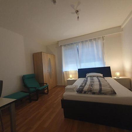 Privatzimmer An Der Uniklinik Mainz - Nur Fuer Weibliche Gaeste Apartment Exterior photo