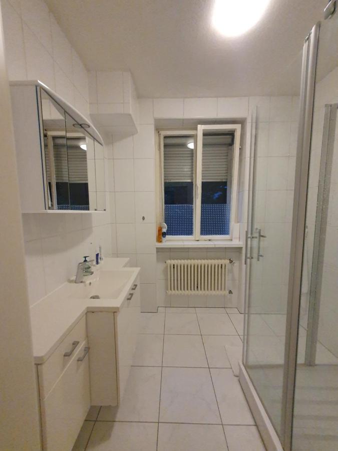 Privatzimmer An Der Uniklinik Mainz - Nur Fuer Weibliche Gaeste Apartment Exterior photo