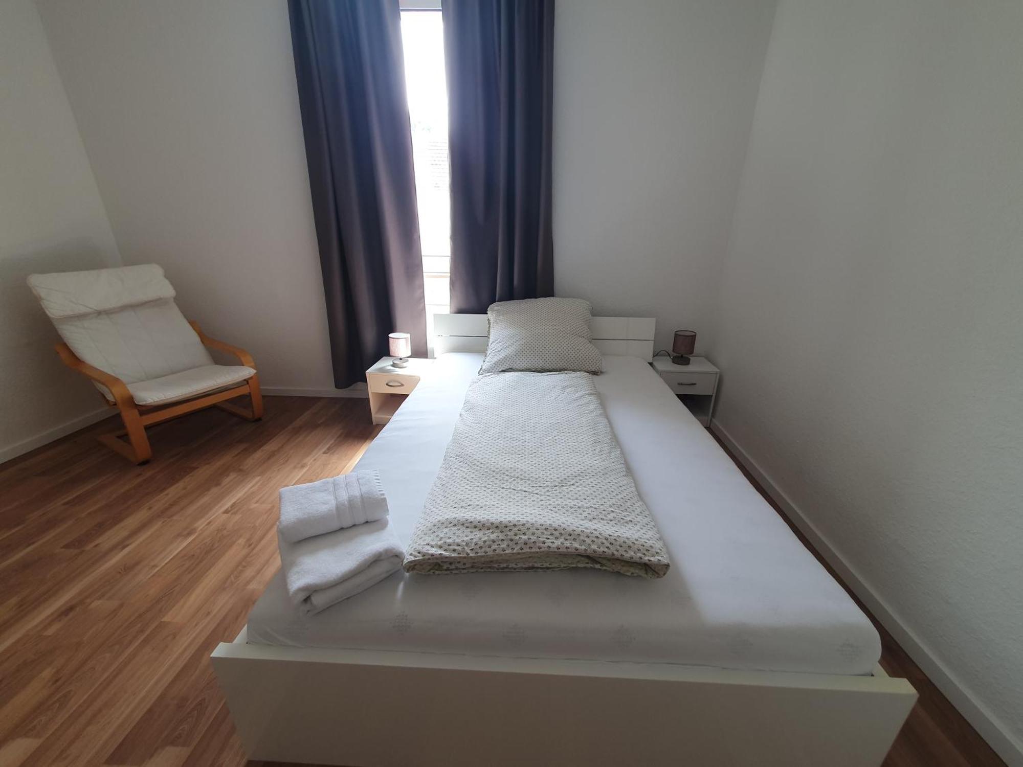 Privatzimmer An Der Uniklinik Mainz - Nur Fuer Weibliche Gaeste Apartment Exterior photo