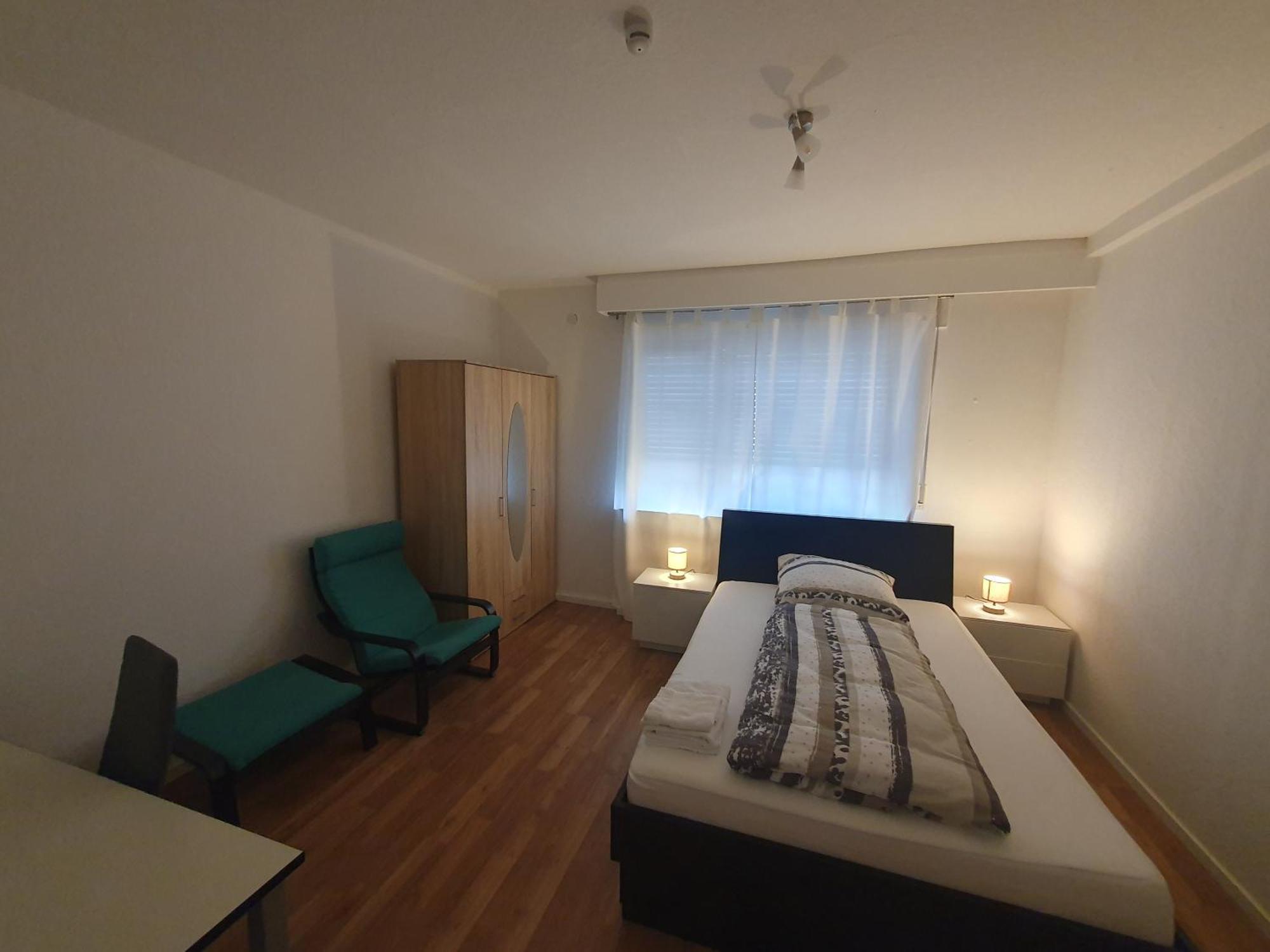Privatzimmer An Der Uniklinik Mainz - Nur Fuer Weibliche Gaeste Apartment Exterior photo